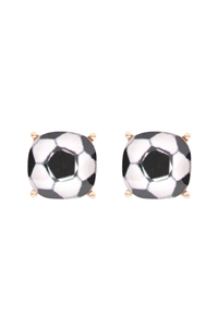 STUD EARRINGS