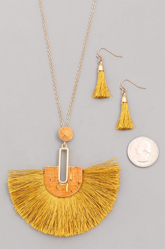 FASH NECKLACES