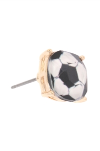 STUD EARRINGS
