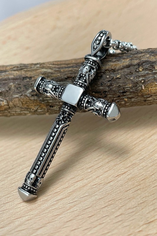 STAINLESS STEAL NECKLACE
