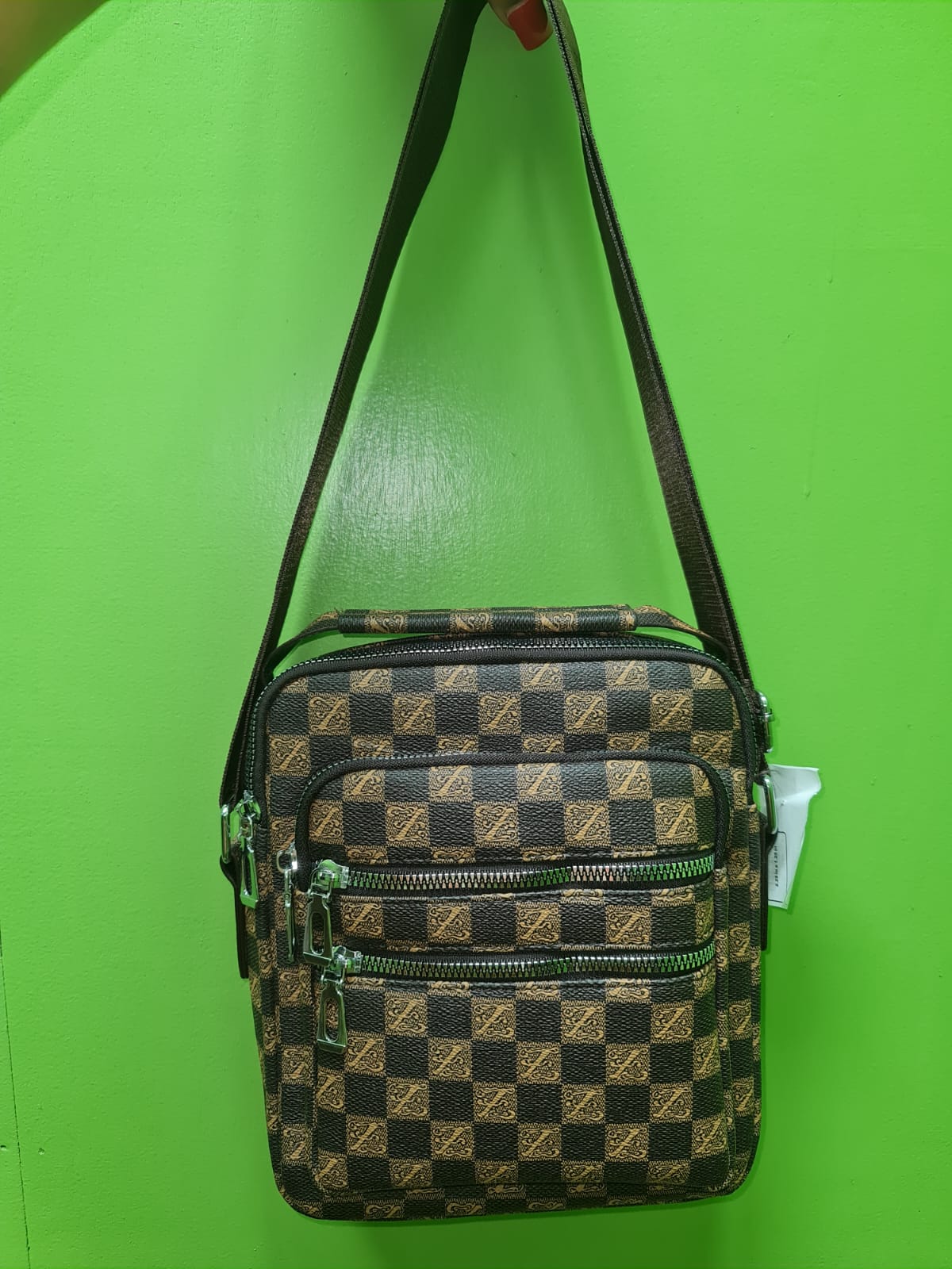 CROSS BODY BAGS